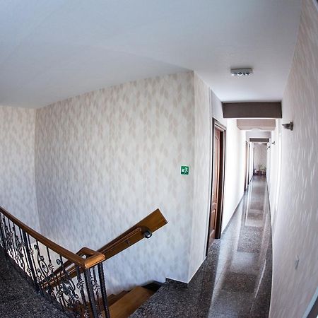 Hotel La Strada Ploiesti Exterior photo